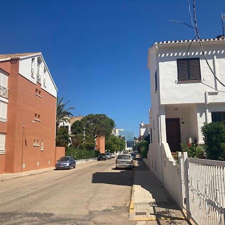 Chalet Adosado En Urbanizacion Con Precioso Jardin Denia Bagian luar foto